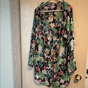 Sioni Floral Blouse - Black, Green, Red, White